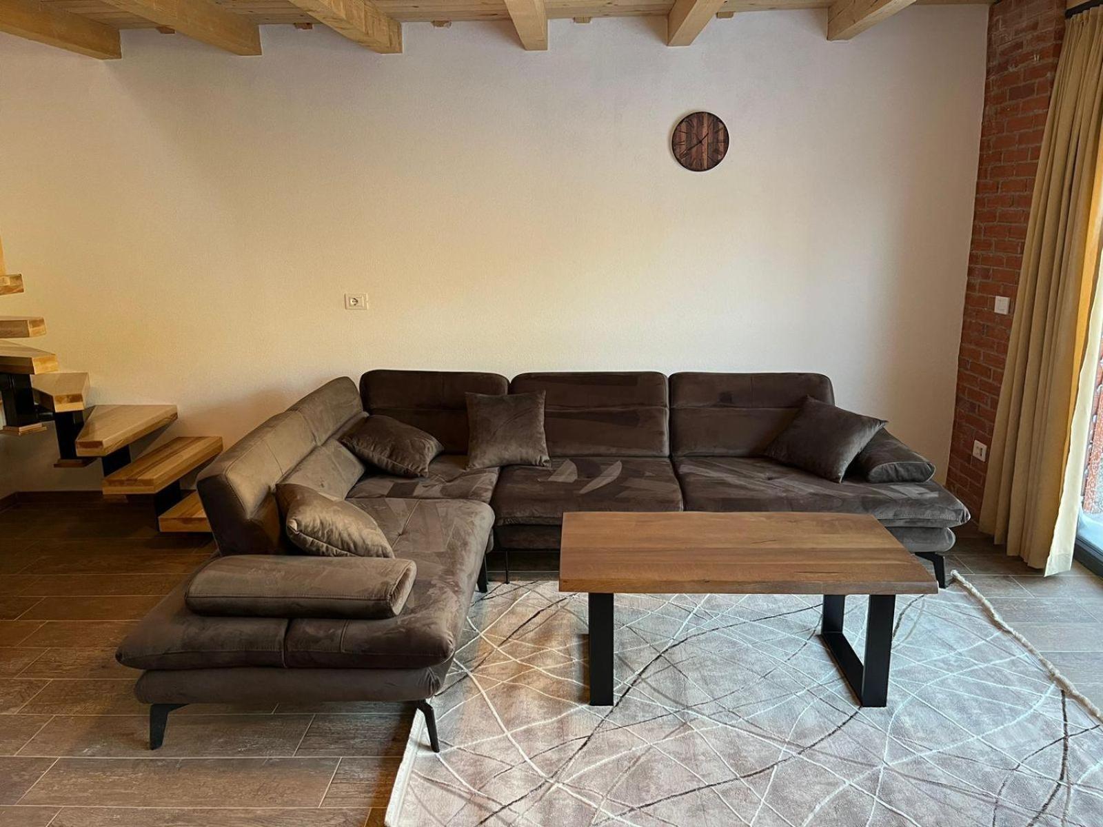 Appartamento Bujtinat Lisa Boge Esterno foto